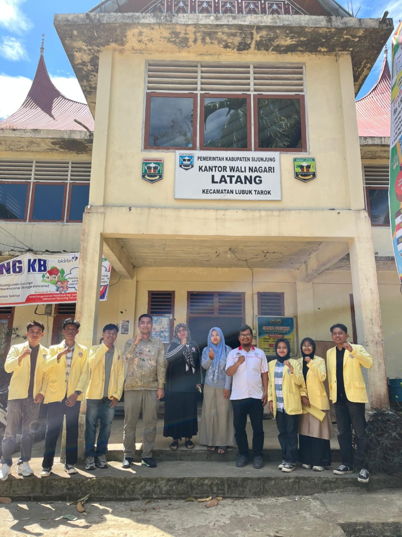 Survei lokasi KKN Periode Juli Desember di Nagari Latang Kab. Sijunjung. DPL: Dr. Dori Yuvenda, S.Pd., M.T. IPP.
26 Mei 2025