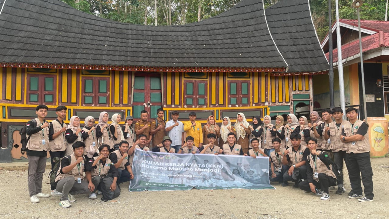 Pengantaran mahasiswa KKN UNP periode Juli Desember ke Nagari Bukit Tandang Kab. Solok. DPL:  Donny Fernandez, S.Pd, M.Sc. (17/06/2025)