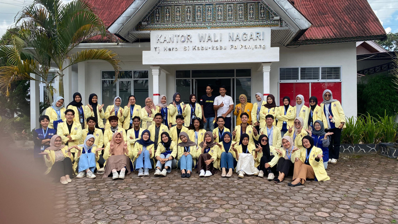 Pengantaran mahasiswa KKN UNP Periode Juli Desember ke Nagari Sikabu-kabu Tj Haro Pd Panjang, Kab. 50 Kota. DPL:  Desvalini Anwar S.S, M.Hum.Ph.D. (17/06/2025)