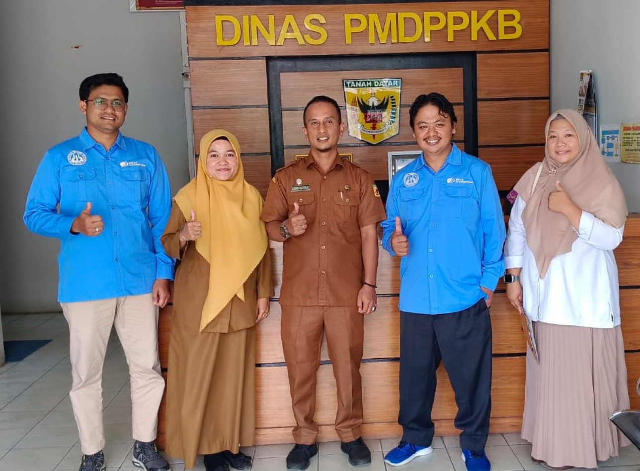 Monev Tim KKN UNP Juli-Desember di Kabupaten Tanah Datar:  Dr. Rino, S.Pd, M.Pd, M.M. dan Zulhendra, M.Si.(07/07/2025)