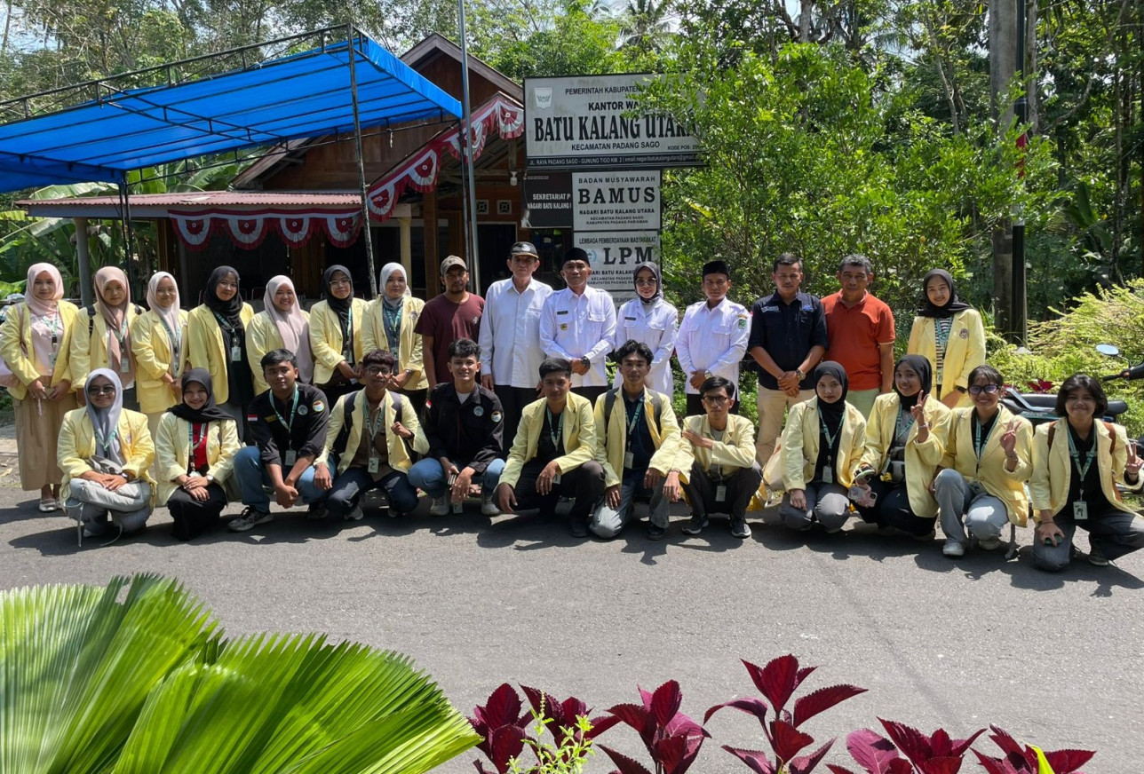 Pengantaran mahasiswa KKN UNP periode Juli Desember ke Nagari Batu Kalang Utara, Kab. Padang Pariaman. DPL: Drs. Aslimeri, MT. (17/06/2025)