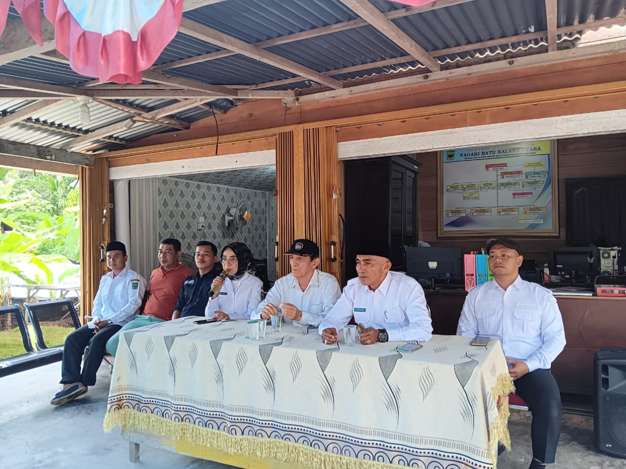 Pengantaran mahasiswa KKN UNP periode Juli Desember ke Batu Kalang Utara. DPL:  Drs. Aslimeri, MT (16/06/2025)