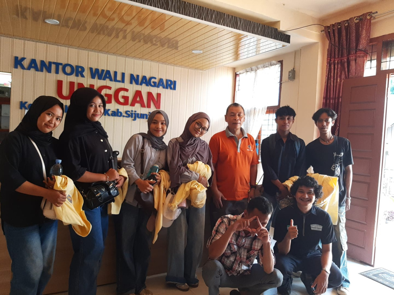 Pengantaran mahasiswa KKN UNP periode Juli Desember ke Nagari Unggan, Kab. Sijunjung. DPL: Drs. Purwantono, M.Pd. (17/06/2025)
