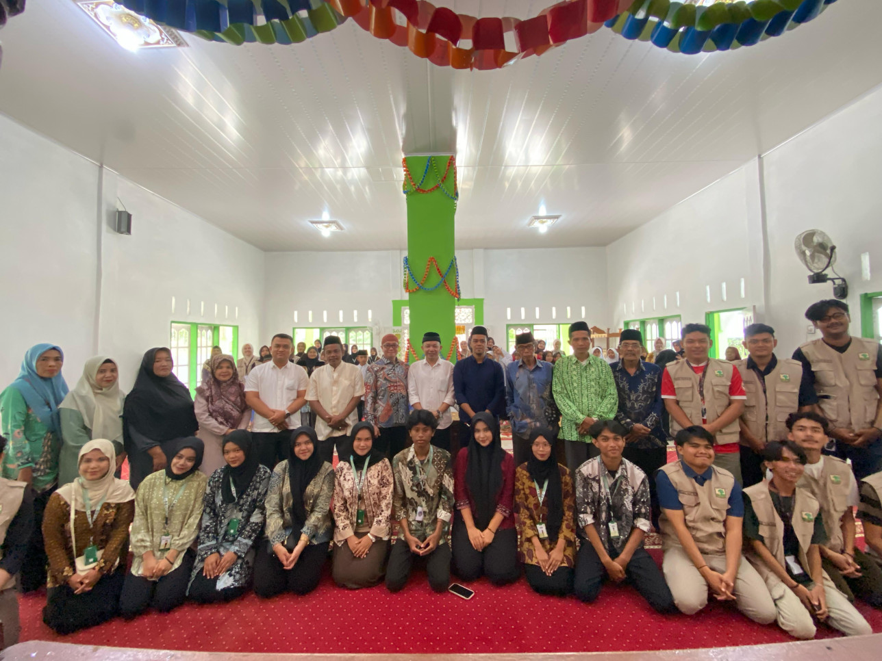 Monitoring KKN UNP Juli-Desember di Nagari Sikucua Barat, Kab. Padang Pariaman. DPL: Dr. Hijriyantomi Suyuthie, S.Ip., M.M. (14/07/2025)