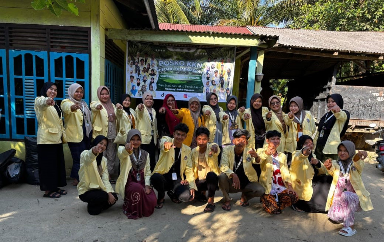Monitoring KKN UNP Juli-Desember di Nagari Tiumang, Kab. Dharmasraya. DPL: Dr. Desri Nora An, M.Pd. (04/07/2025)