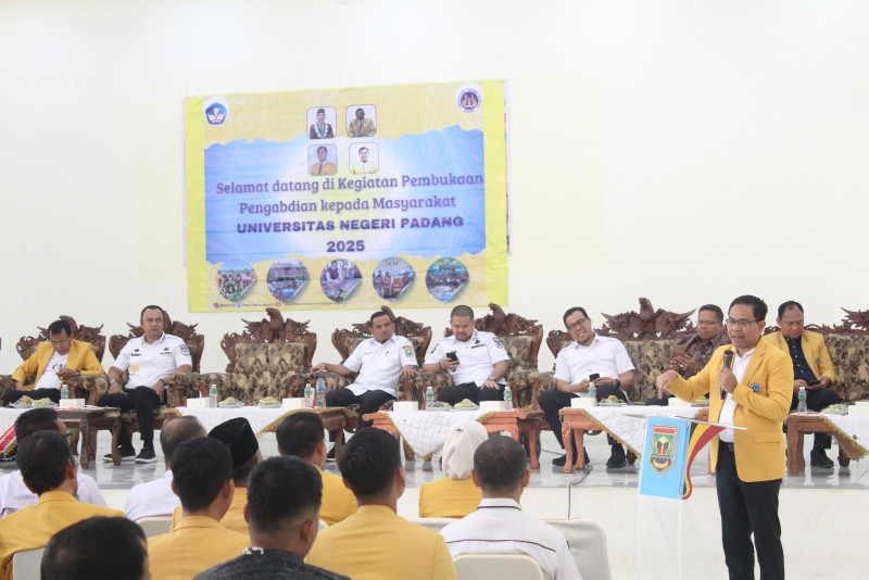 UNP Memantapkan Sinergi dengan Pemerintah Daerah Melalui Pembukaan Kegiatan Pengabdian Masyarakat di 6 Kabupaten Kota di Sumatera Barat
